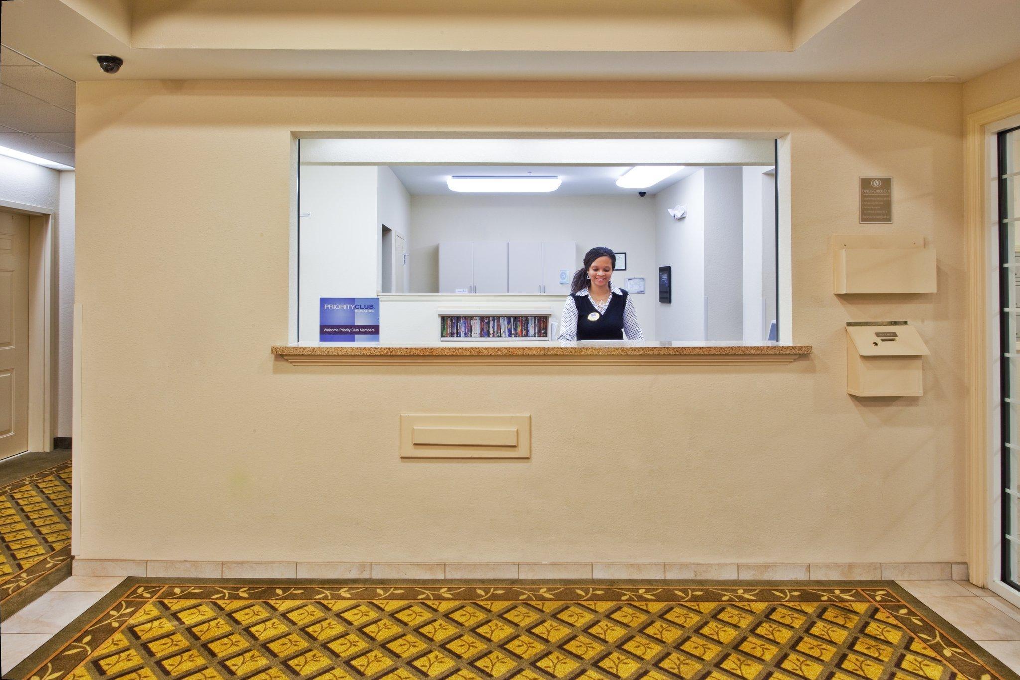 Candlewood Suites Warner Robins By Ihg Exterior foto
